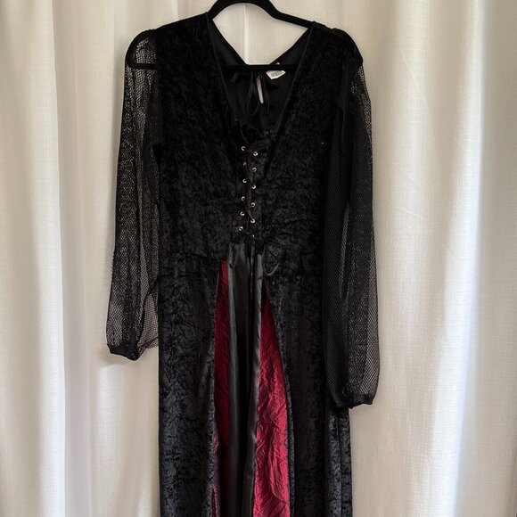 Renaissance Full length Dress Black & Red Crushed Velvet Lace Up Medieval READ - Picture 1 of 10